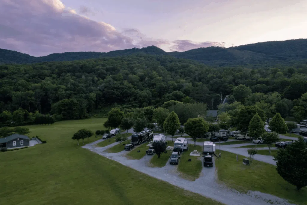 Amenities 11 Pull-Through Sites